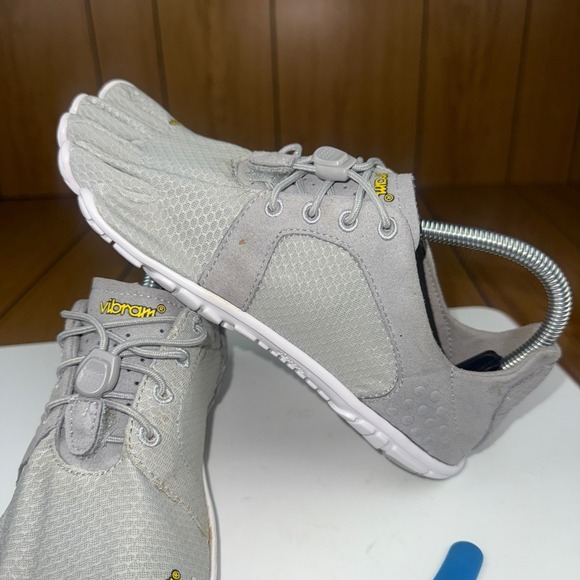 Vibram‎ FiveFingers Grey Running Trail Walking Barefoot Shoes Size 37 - Picture 2 of 16